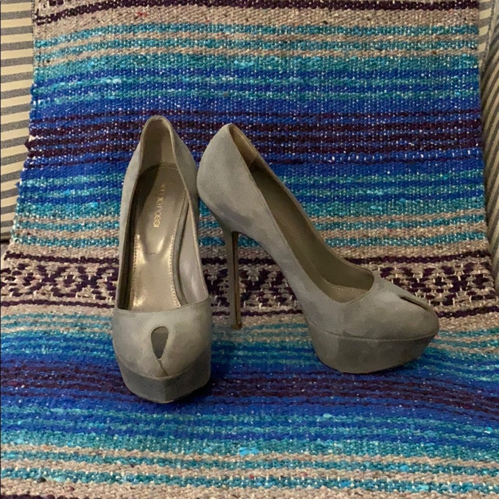 Ladies SERGIO ROSSI Grey Suede Peep-Toe Pumps